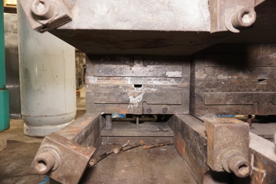 Image of Standard Duty, Single Unit, Cold Chamber Aluminum master unit die holder For_Sale DCM-5252