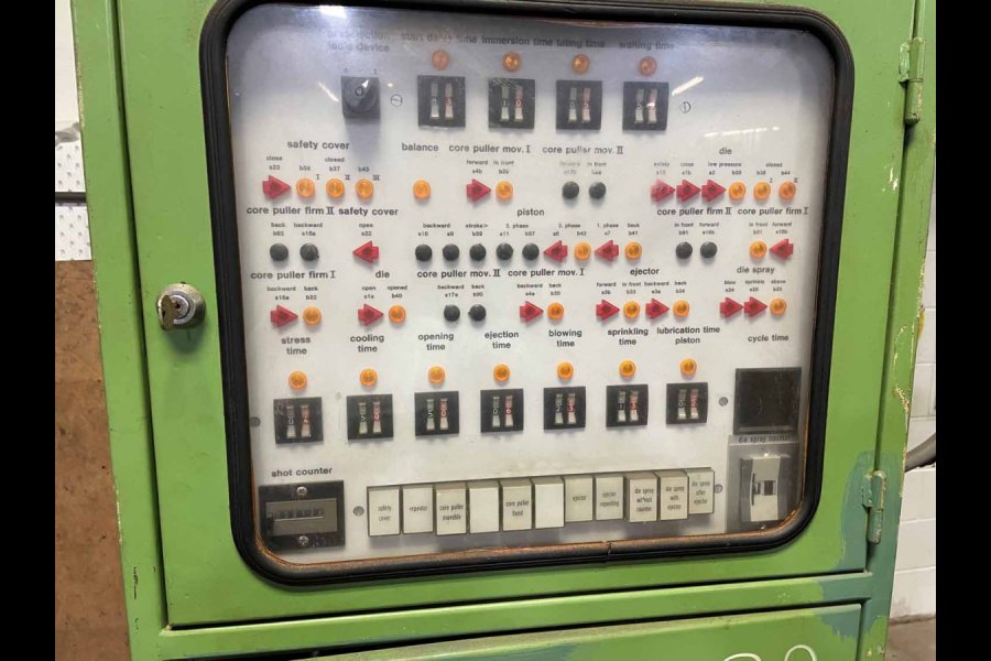 Detailed Pictures of Frech Cold Chamber Die Casting Machine DCMP-5264