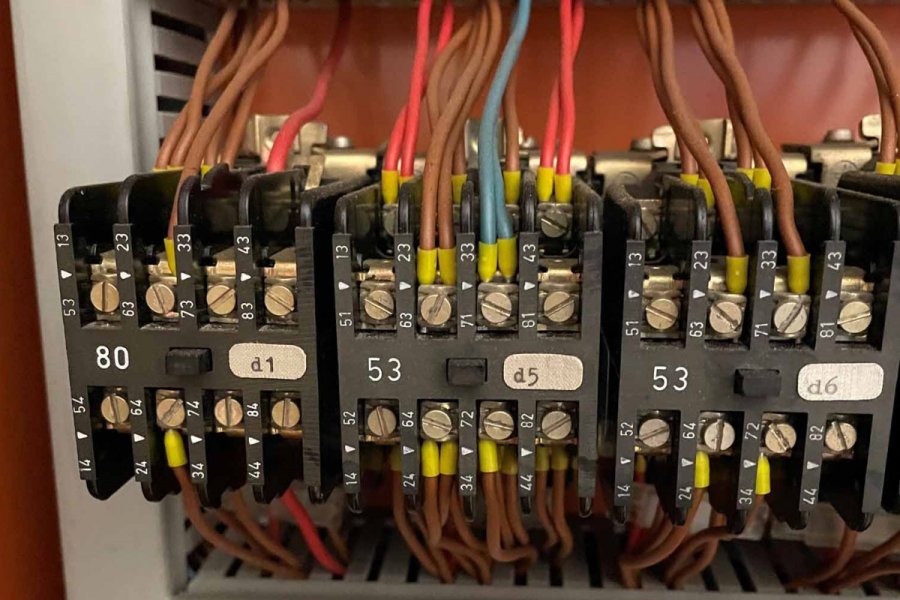 Detailed Pictures of Frech Cold Chamber Die Casting Machine DCMP-5264