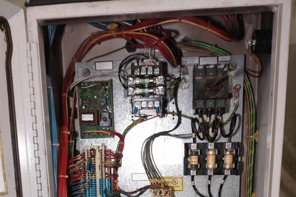 Detailed Pictures of Sterlco Single Zone Hot Oil Heater Unit DCMP-5272 Detailed Pictures of Sterlco Single Zone Hot Oil Heater Unit DCMP-5272