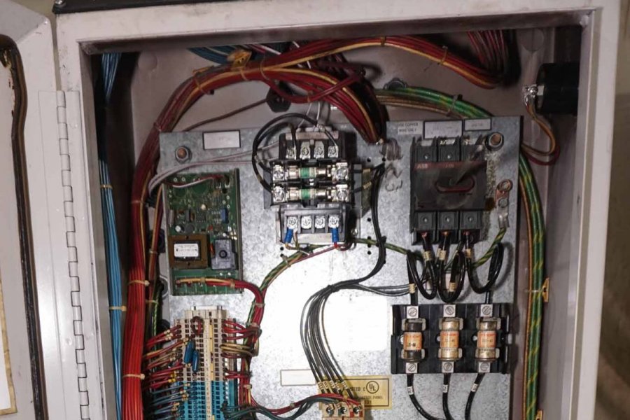 Detailed Pictures of Sterlco Single Zone Hot Oil Heater Unit DCMP-5272 Detailed Pictures of Sterlco Single Zone Hot Oil Heater Unit DCMP-5272