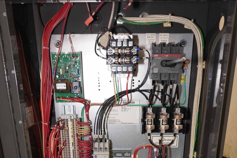 Detailed Pictures of Sterlco Single Zone Hot Oil Heater Unit DCMP-5284 Detailed Pictures of Sterlco Single Zone Hot Oil Heater Unit DCMP-5284