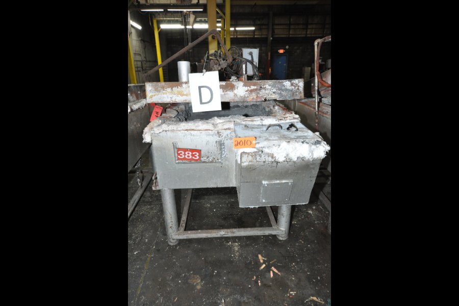 Picture of Cal-Miser Low Energy High Efficiency Natural Gas Heated Aluminum Holding Furnace DCMP-5307