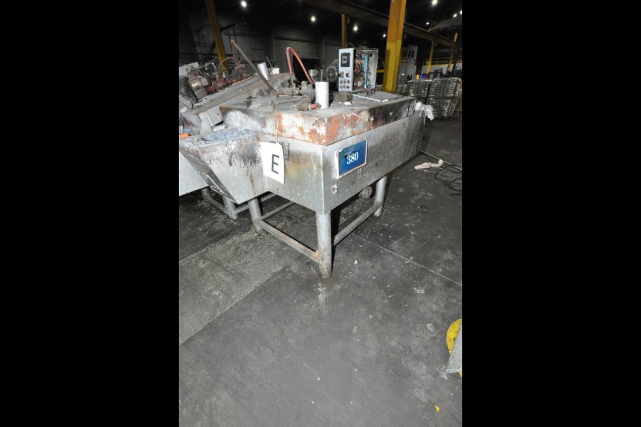 Detailed Pictures of Cal-Miser Low Energy Gas Heated Aluminum Holding Furnace DCMP-5308 Detailed Pictures of Cal-Miser Low Energy Gas Heated Aluminum Holding Furnace DCMP-5308