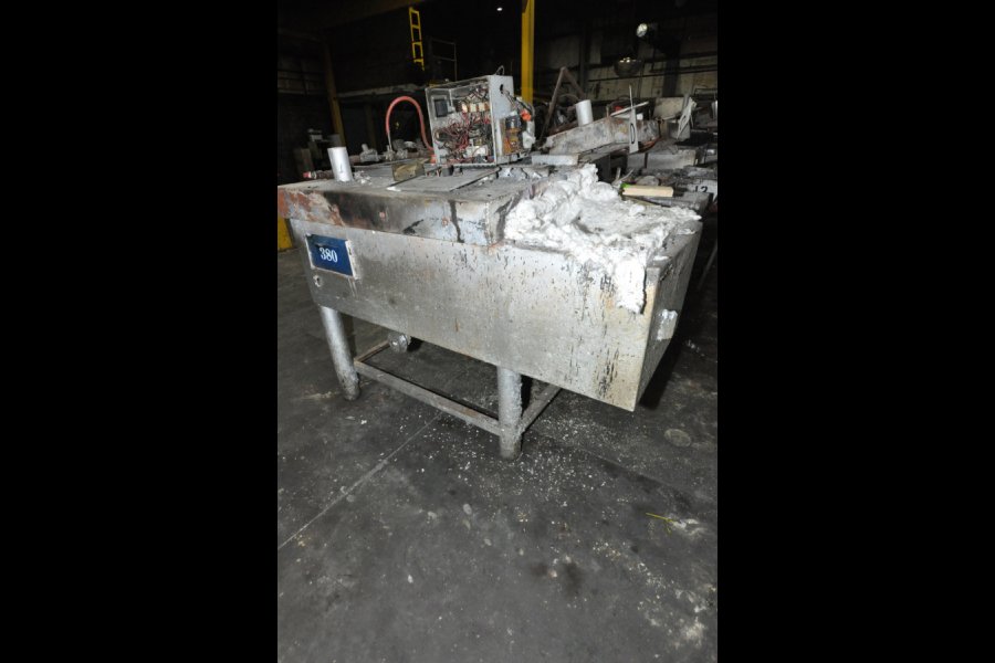 Detailed Pictures of Cal-Miser Low Energy Gas Heated Aluminum Holding Furnace DCMP-5308 Detailed Pictures of Cal-Miser Low Energy Gas Heated Aluminum Holding Furnace DCMP-5308