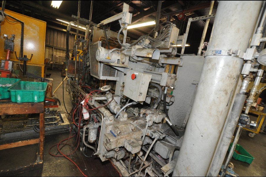 Image of HPM Model D-250-Z Hot Chamber Die Casting Machine For_Sale DCM-5315 Image of Horizontal Hot Chamber Zinc (Zamak) High Pressure Die Casting Machine For_Sale DCM-5315