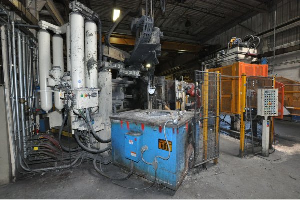 Detailed Pictures of Colosio Cold Chamber Die Casting Machine DCMP-5318