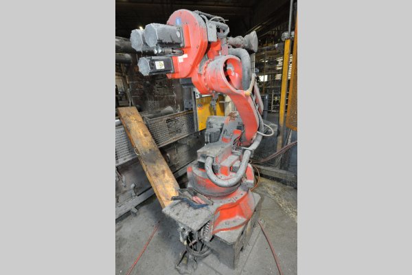 Detailed Pictures of Colosio Cold Chamber Die Casting Machine DCMP-5318