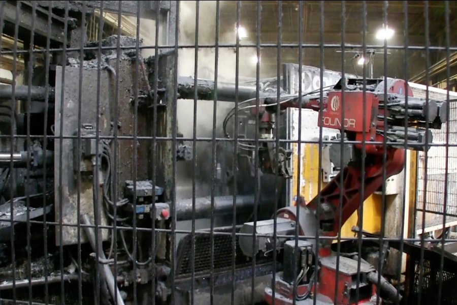 Detailed Pictures of Colosio Cold Chamber Die Casting Machine DCMP-5318