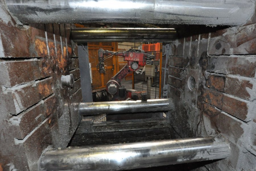 Detailed Pictures of Colosio Cold Chamber Die Casting Machine DCMP-5318