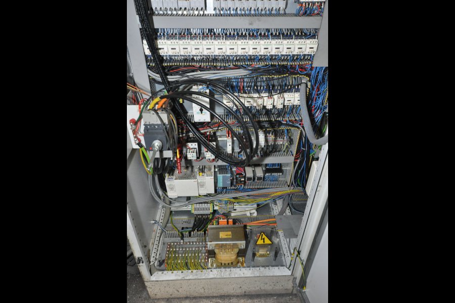 Detailed Pictures of Colosio Cold Chamber Die Casting Machine DCMP-5318