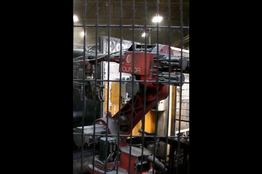 Detailed Pictures of Colosio Cold Chamber Die Casting Machine DCMP-5318