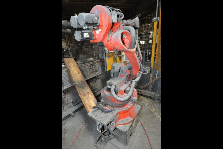 Detailed Pictures of Colosio Cold Chamber Die Casting Machine DCMP-5318