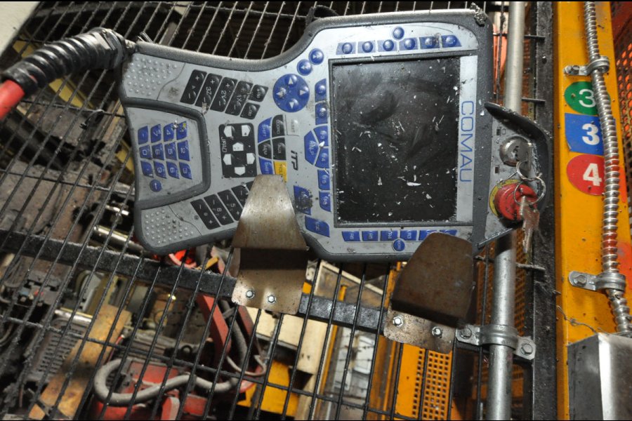 Detailed Pictures of Colosio Cold Chamber Die Casting Machine DCMP-5318