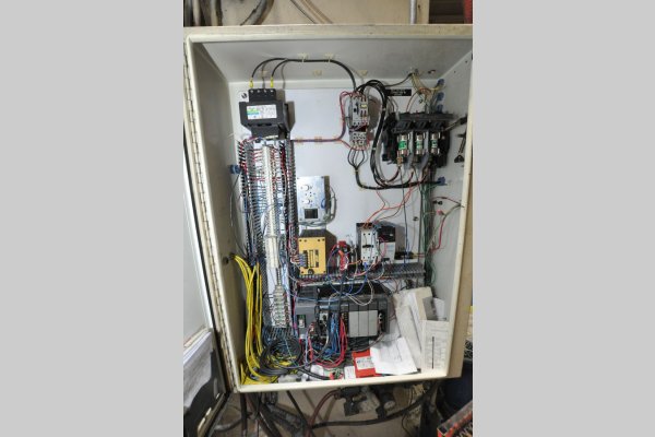 Detailed Pictures of Greenerd Gap Frame Hydraulic Trim Press DCMP-5329