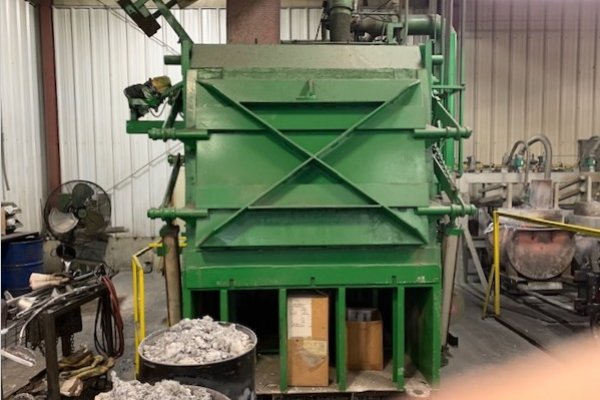 Image of Lindberg MPH Model 62-ADH-1500-SP Dry Hearth Natural Gas Fired Aluminum Melting Furnace For_Sale DCM-5376 Image of Dry Hearth Type Natural Gas Fired Stationary Aluminum Melting and Holding Furnace For_Sale DCM-5376