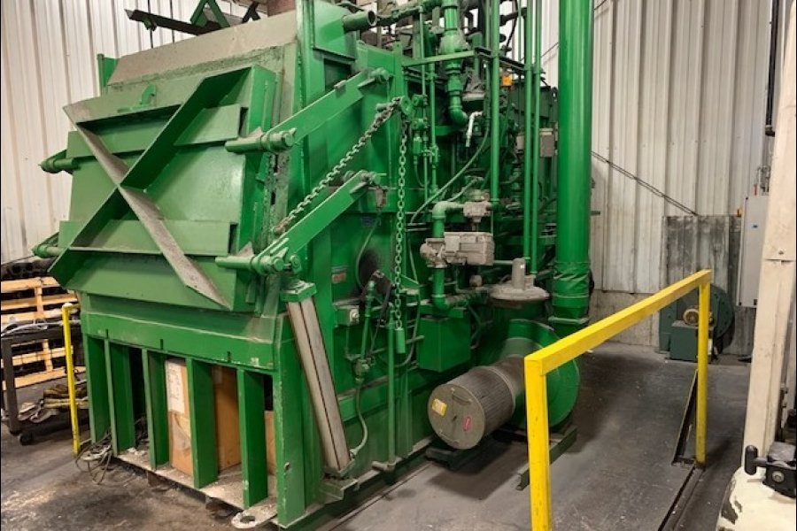 Detailed Pictures of Lindberg MPH Dry Hearth Natural Gas Fired Aluminum Melting Furnace DCMP-5376 Detailed Pictures of Lindberg MPH Dry Hearth Natural Gas Fired Aluminum Melting Furnace DCMP-5376