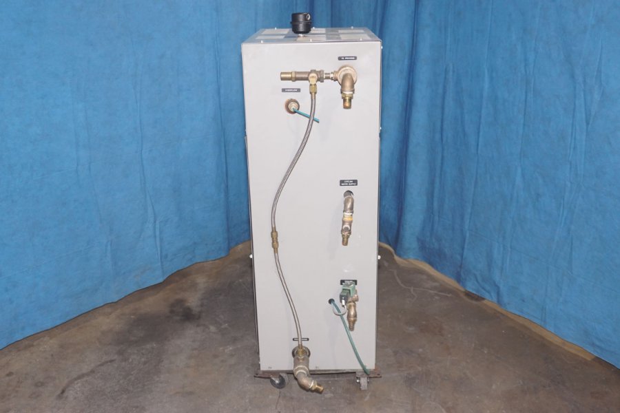 Detailed Pictures of Sterlco Water Cooling Transfer Temperature Control Unit DCMP-5379