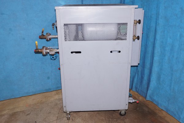 Picture of Model Budzar Industries 1NP-1815-GOLSP DCMP-5444 Picture of Budzar Industries Negative Pressure Hot Oil Temperature Control Unit with Water Cooling Circuit DCMP-5444