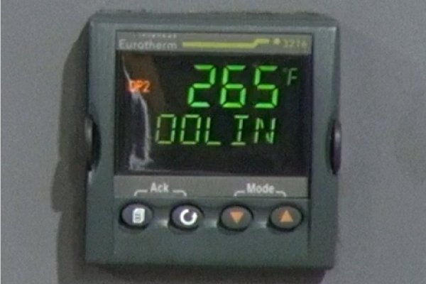 Detailed Pictures of Budzar Industries Negative Pressure Hot Oil Temperature Control Unit with Water Coling DCMP-5444 Detailed Pictures of Budzar Industries Negative Pressure Hot Oil Temperature Control Unit with Water Coling DCMP-5444