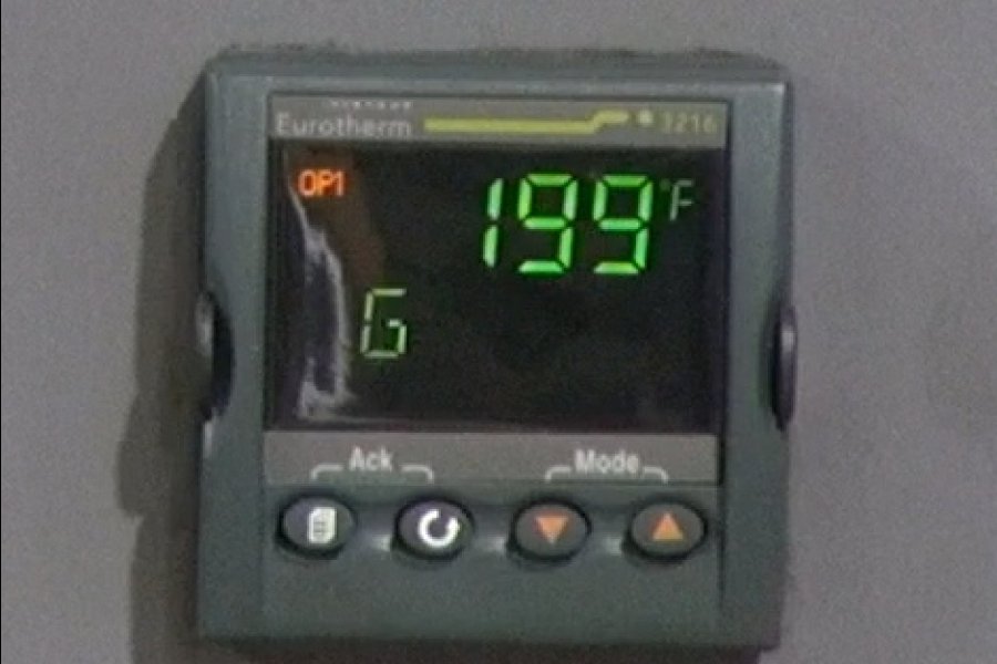 Detailed Pictures of Budzar Industries Negative Pressure Hot Oil Temperature Control Unit with Water Coling DCMP-5444 Detailed Pictures of Budzar Industries Negative Pressure Hot Oil Temperature Control Unit with Water Coling DCMP-5444