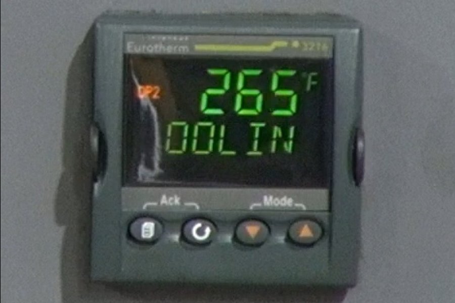 Detailed Pictures of Budzar Industries Negative Pressure Hot Oil Temperature Control Unit with Water Coling DCMP-5444 Detailed Pictures of Budzar Industries Negative Pressure Hot Oil Temperature Control Unit with Water Coling DCMP-5444