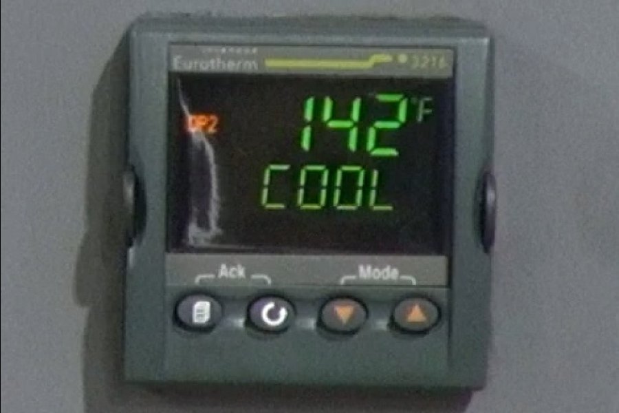 Detailed Pictures of Budzar Industries Negative Pressure Hot Oil Temperature Control Unit with Water Coling DCMP-5444 Detailed Pictures of Budzar Industries Negative Pressure Hot Oil Temperature Control Unit with Water Coling DCMP-5444