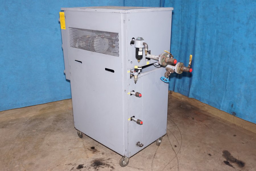 Detailed Pictures of Budzar Industries Negative Pressure Hot Oil Temperature Control Unit with Water Coling DCMP-5444 Detailed Pictures of Budzar Industries Negative Pressure Hot Oil Temperature Control Unit with Water Coling DCMP-5444