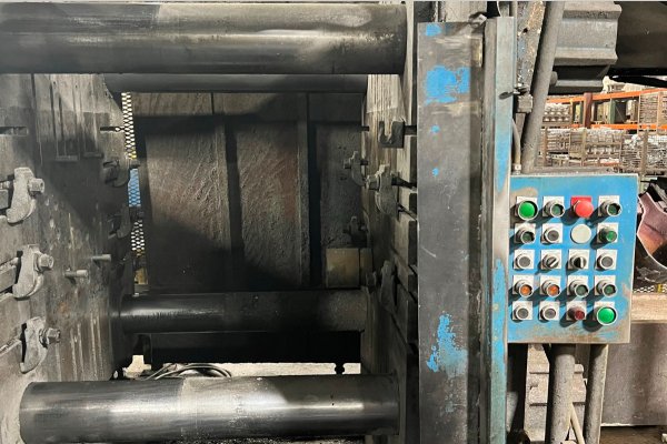 Detailed Pictures of Prince Cold Chamber Die Casting Machine DCMP-5485 Detailed Pictures of Prince Cold Chamber Die Casting Machine DCMP-5485
