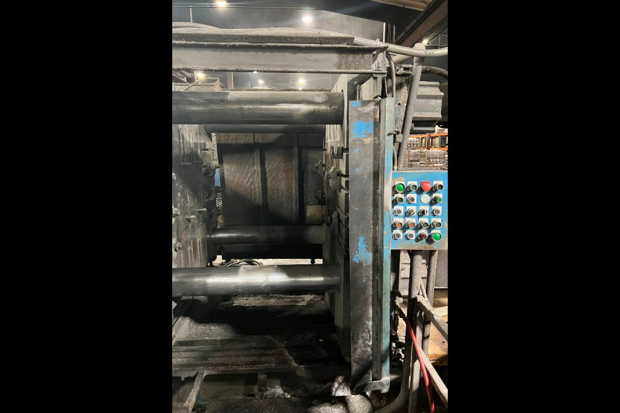 Detailed Pictures of Prince Cold Chamber Die Casting Machine DCMP-5485 Detailed Pictures of Prince Cold Chamber Die Casting Machine DCMP-5485