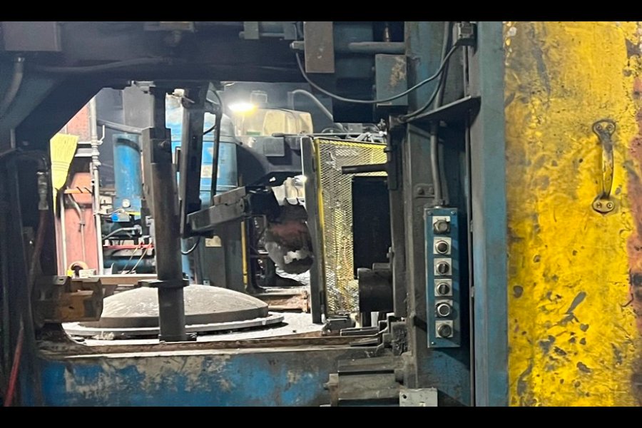 Detailed Pictures of Prince Cold Chamber Die Casting Machine DCMP-5485 Detailed Pictures of Prince Cold Chamber Die Casting Machine DCMP-5485