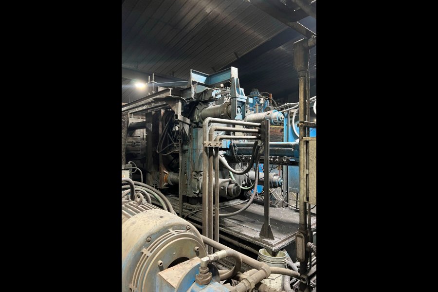 Detailed Pictures of Prince Cold Chamber Die Casting Machine DCMP-5485 Detailed Pictures of Prince Cold Chamber Die Casting Machine DCMP-5485