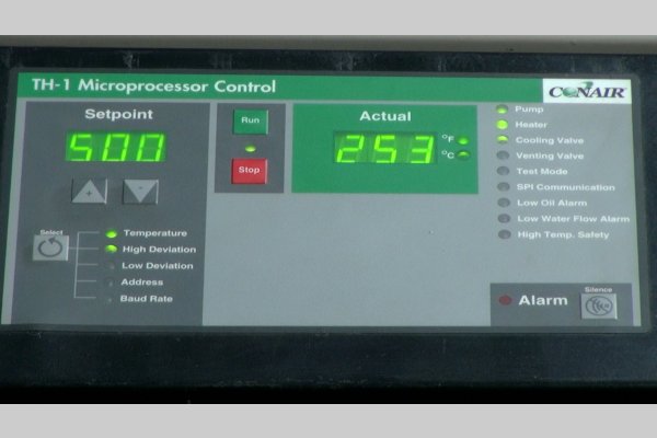 Detailed Pictures of Conair Hot Oil Heater unit with Cooling Circuit DCMP-5493 Detailed Pictures of Conair Hot Oil Heater unit with Cooling Circuit DCMP-5493