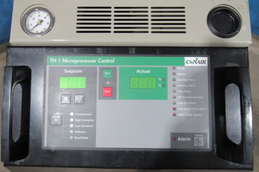 Detailed Pictures of Conair Hot Oil Heater unit with Cooling Circuit DCMP-5493 Detailed Pictures of Conair Hot Oil Heater unit with Cooling Circuit DCMP-5493