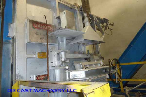 Detailed Pictures of Modern Equipment Stack Melting & Holding Furnace DCMP-5494