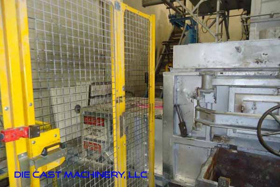 Detailed Pictures of Modern Equipment Stack Melting & Holding Furnace DCMP-5494