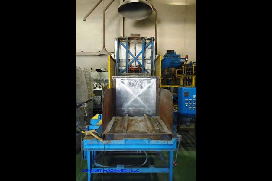 Detailed Pictures of Modern Equipment Stack Melting & Holding Furnace DCMP-5494