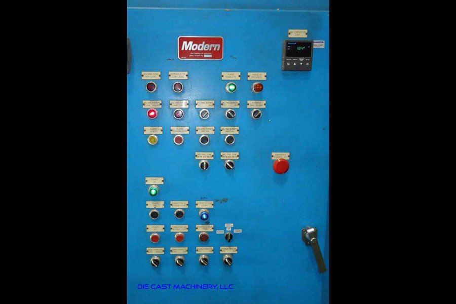 Detailed Pictures of Modern Equipment Stack Melting & Holding Furnace DCMP-5494