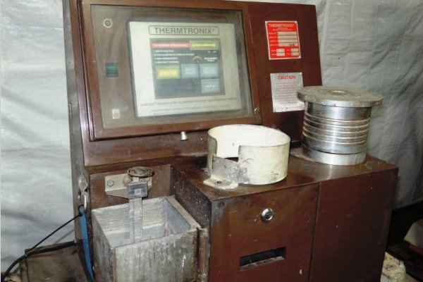 Picture of Model Thermtronix OPMS DCMP-5495 Picture of Thermtronix Aluminum Melting Porosity Tester DCMP-5495