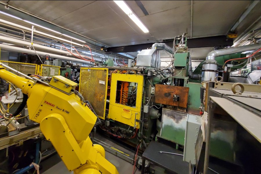 Detailed Pictures of Prince Hot Chamber Die Casting Machine DCMP-5519 Detailed Pictures of Prince Hot Chamber Die Casting Machine DCMP-5519