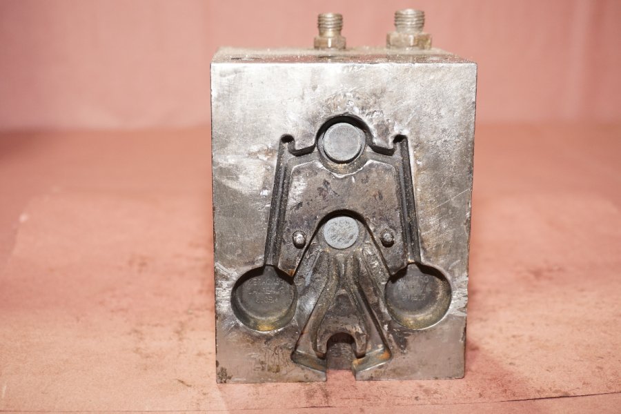 Detailed Pictures of Fondarex Vacuum Valve for Processing Die Casting DCMP-5526