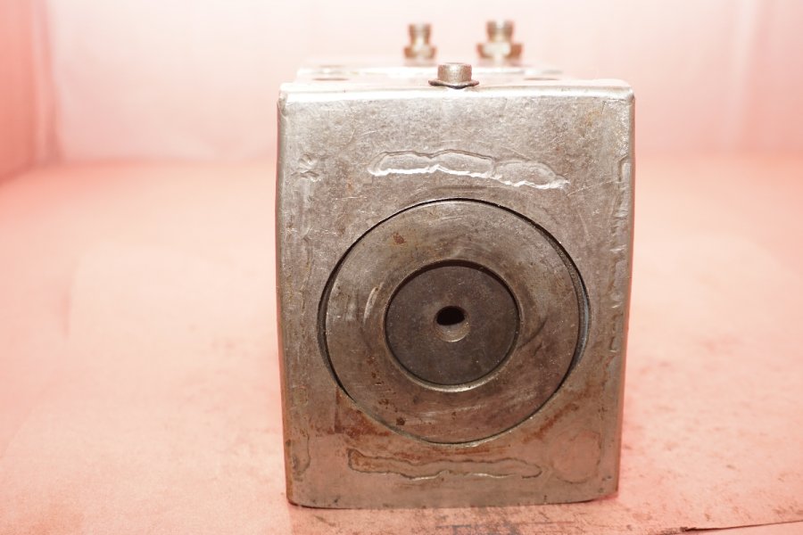 Detailed Pictures of Fondarex Vacuum Valve for Processing Die Casting DCMP-5528