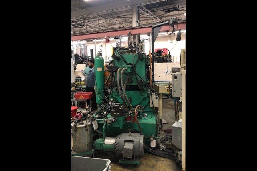 Detailed Pictures of Pac-Mar Horizontal Hot Chamber High Pressure Die Casting Machine DCMP-5558