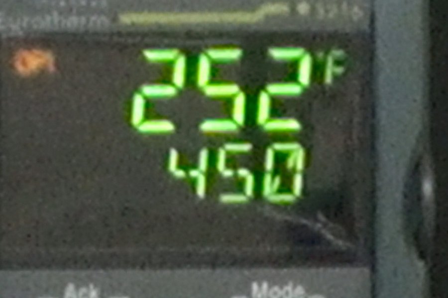 Detailed Pictures of Mokon Hot Oil Heater unit with Cooling Circuit DCMP-5572 Detailed Pictures of Mokon Hot Oil Heater unit with Cooling Circuit DCMP-5572