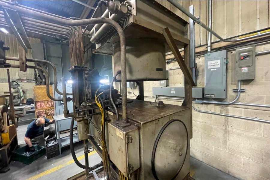 Detailed Pictures of Surftran Thermal Deburring Machine DCMP-5575