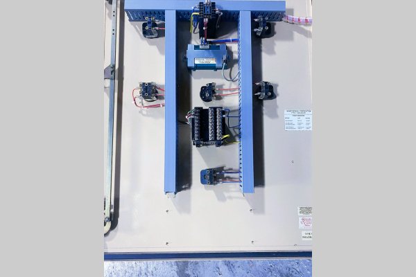 Detailed Pictures of Thermtronix Natural Gas Heated Crucible Type Aluminum Melting-Holding Furnace DCMP-5594