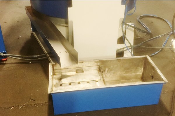 Detailed Pictures of Royson Engineering Vibratory Bowl Finishing Machine DCMP-5598