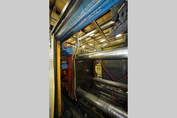 Detailed Pictures of HPM Hot Chamber Die Casting Machine DCMP-5599 Detailed Pictures of HPM Hot Chamber Die Casting Machine DCMP-5599