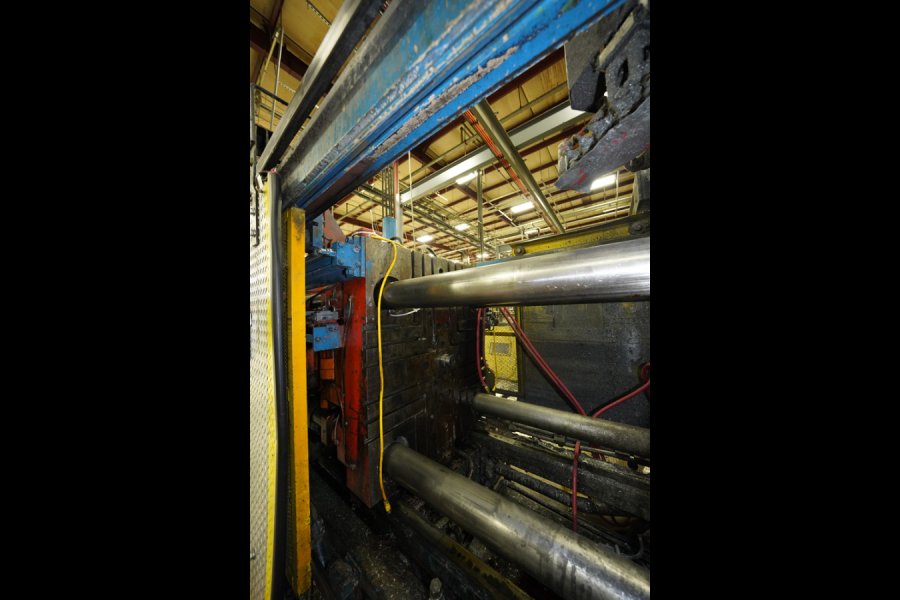 Detailed Pictures of HPM Hot Chamber Die Casting Machine DCMP-5599 Detailed Pictures of HPM Hot Chamber Die Casting Machine DCMP-5599