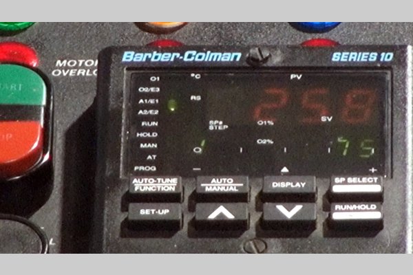 Detailed Pictures of Mokon Hot Oil Heater unit with Cooling Circuit DCMP-5606 Detailed Pictures of Mokon Hot Oil Heater unit with Cooling Circuit DCMP-5606